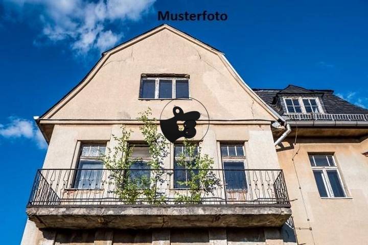 House for sale in Schmolln, Germany