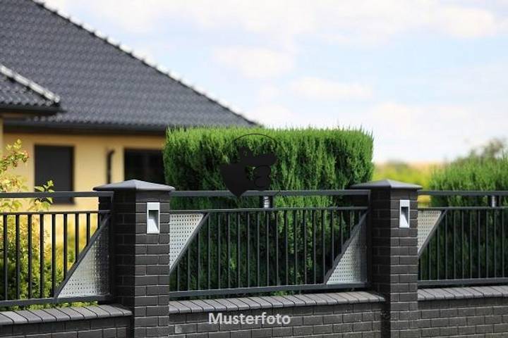 House for sale in Lohmar, Germany