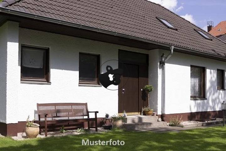 house for sale in Hohenhameln, Germany