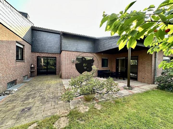 house for sale in Neustadt am Rubenberge                   - Niedersachsen, Germany