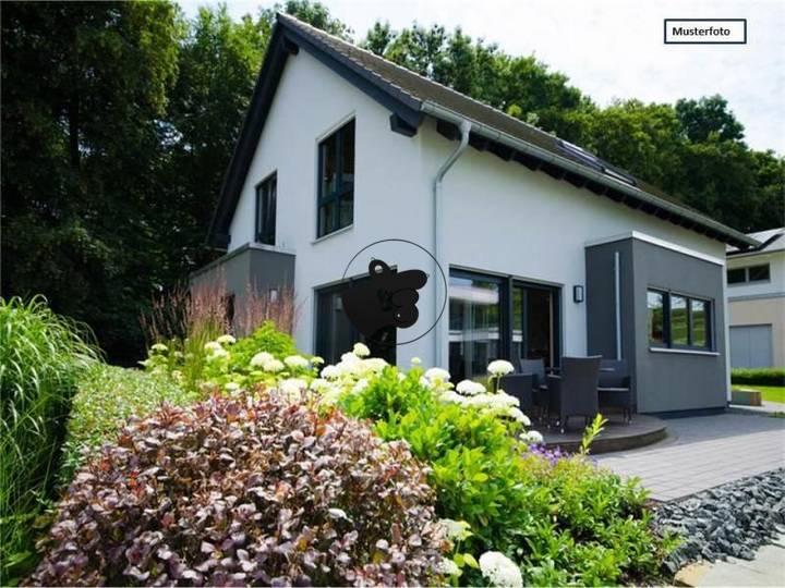 House for sale in Lauchhammer, Germany