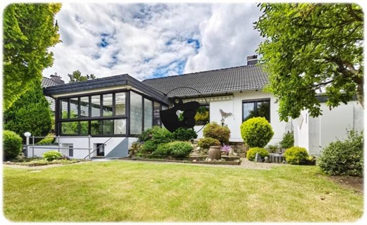 house for sale in Uetze                   - Niedersachsen, Germany