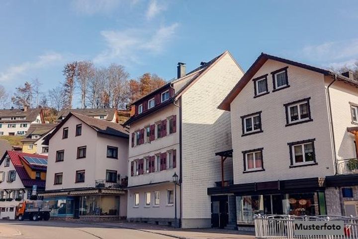 House for sale in Neustadt am Rubenberge, Germany