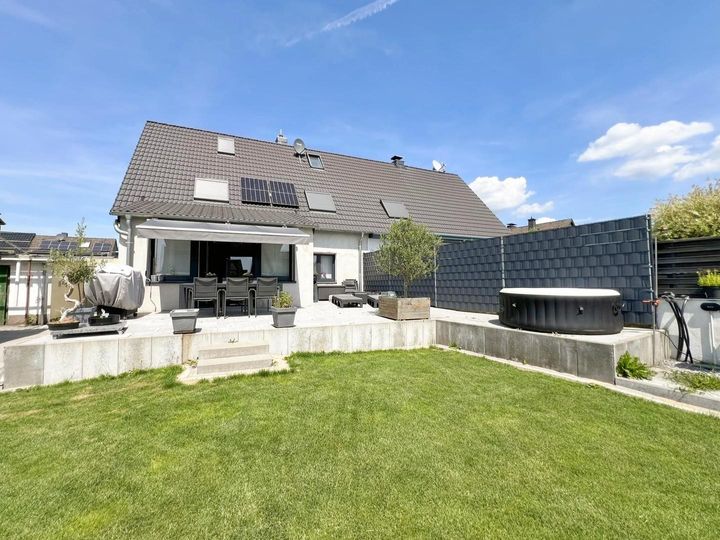 House for sale in Moers                   - Nordrhein-Westfalen, Germany