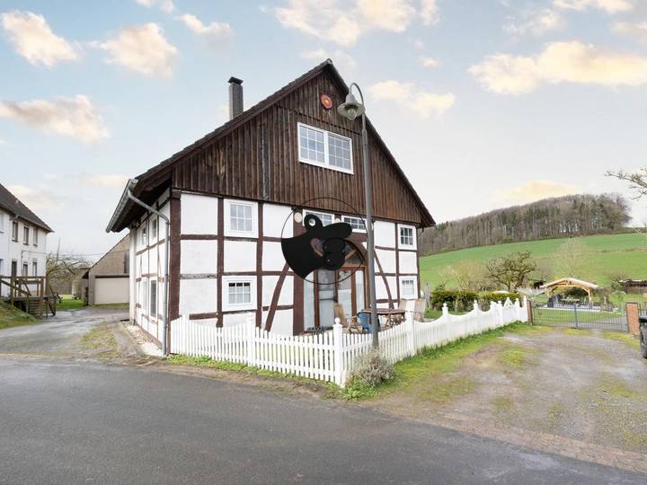 house for sale in Lugde, Germany