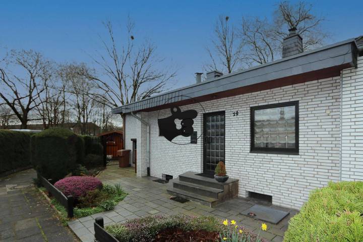 house for sale in 14                  41462 Neuss                   - Nordrhein-Westfalen, Germany