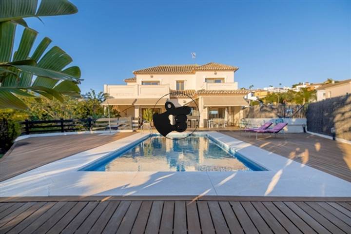 4 bedrooms house for sale in Estepona, Spain