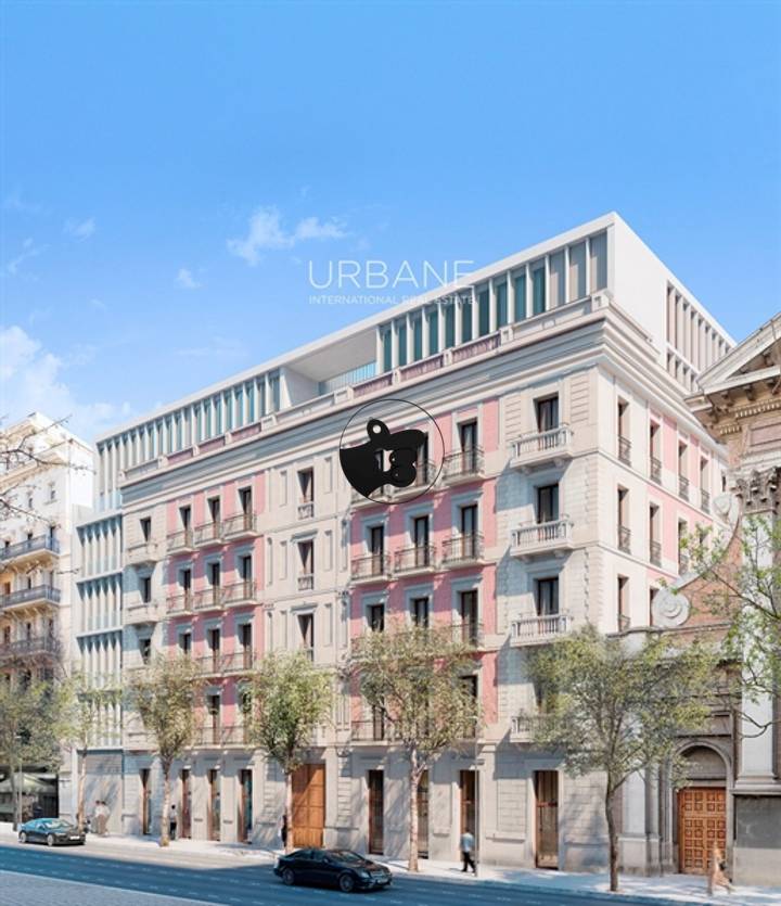 4 bedrooms apartment in Barcelona, Spain