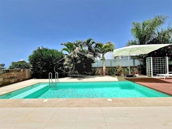 6 bedrooms other in Playas de Fanabe, Spain