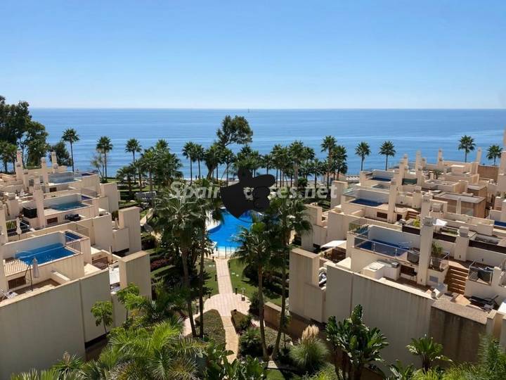 2 bedrooms apartment in Estepona, Spain