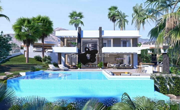 4 bedrooms other in Estepona, Spain