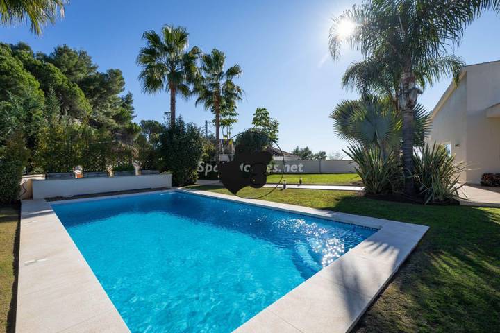 4 bedrooms other in Benahavis, Malaga, Spain