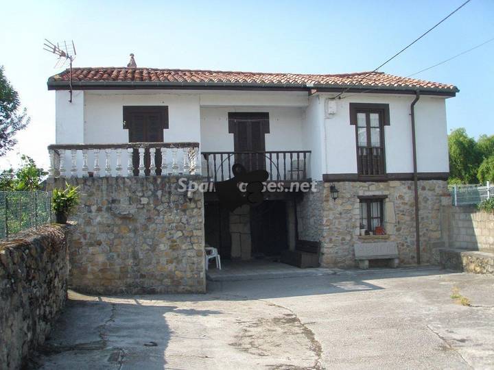 3 bedrooms house in Reocin, Cantabria, Spain