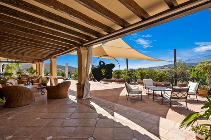 4 bedrooms house in Benahavis, Spain