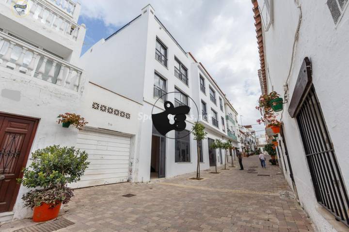 4 bedrooms other in Estepona, Malaga, Spain