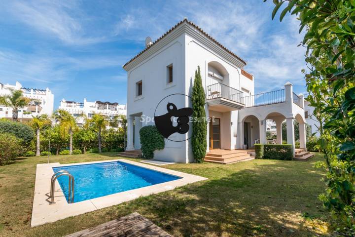 4 bedrooms other in Estepona, Malaga, Spain