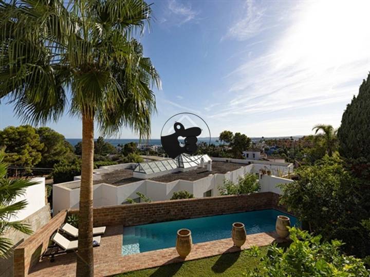 5 bedrooms house in Estepona, Spain