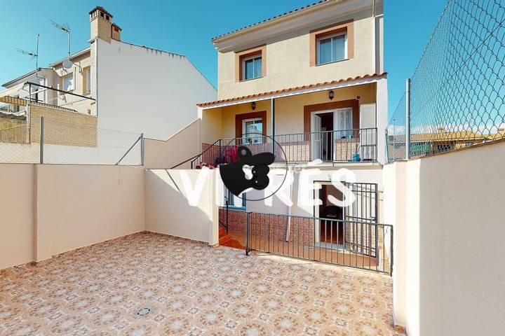 5 bedrooms house in Caceres‎, Caceres‎, Spain