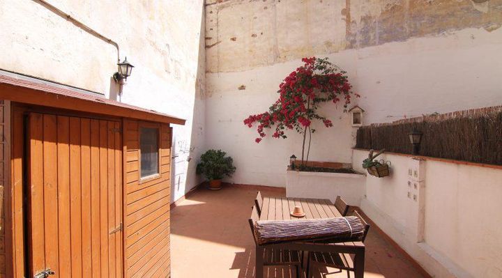 3 bedrooms apartment for rent in Ciutat Vella, Spain