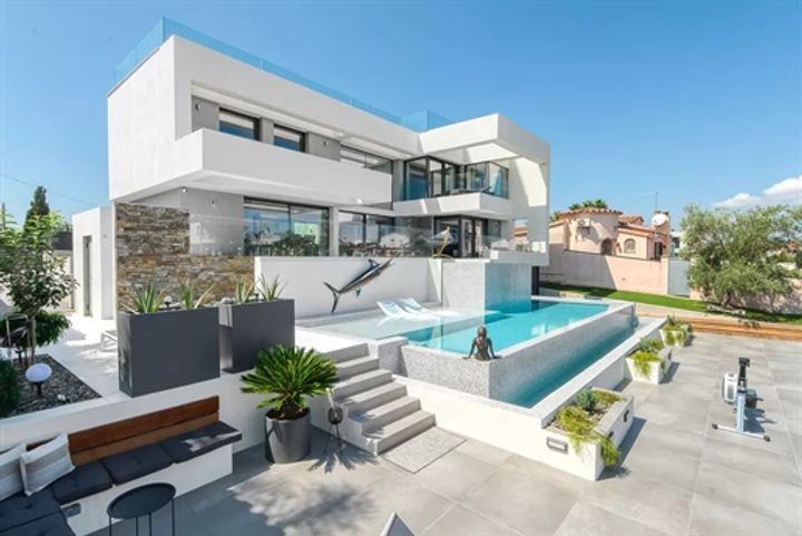 4 bedrooms house for sale in Empuriabrava, Spain