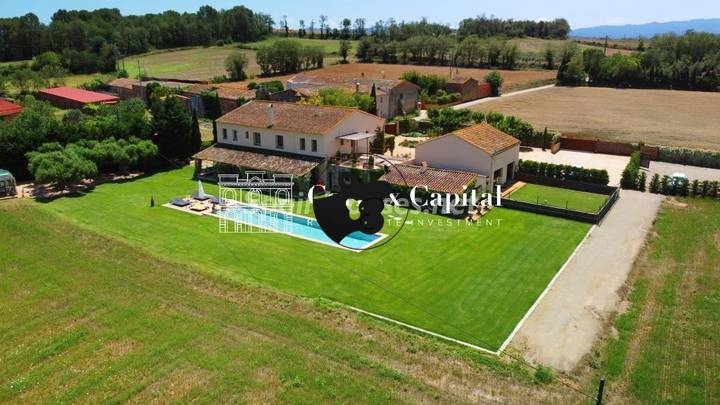 7 bedrooms house in Parlava, Girona, Spain
