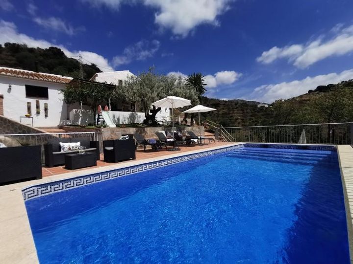 4 bedrooms house for rent in Competa, Spain