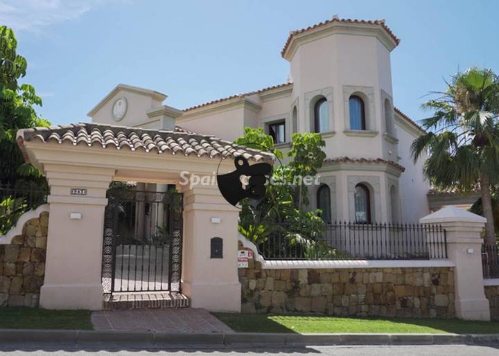 5 bedrooms house in Benahavis, Malaga, Spain