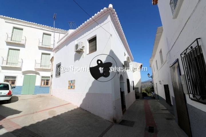 4 bedrooms house in El Pinar, Granada, Spain