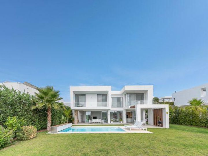 4 bedrooms house for sale in Marbella, Spain