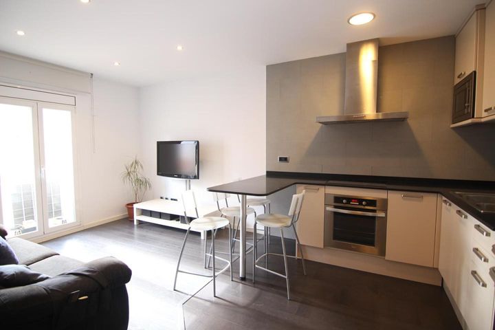 2 bedrooms apartment for rent in Sants-Montjuic, Spain