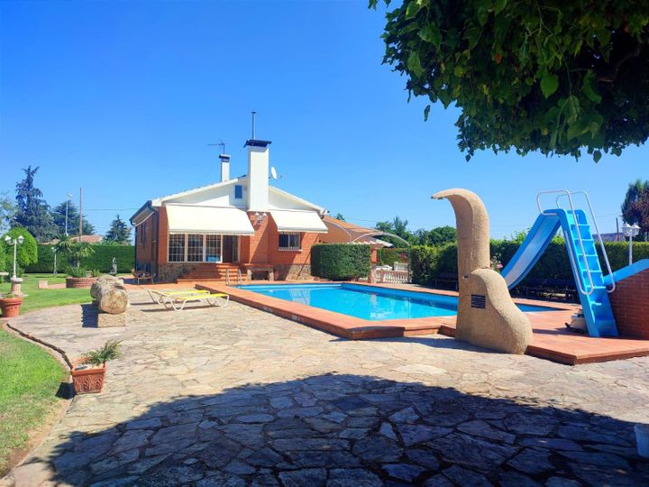 5 bedrooms house for sale in Logrono county, Spain