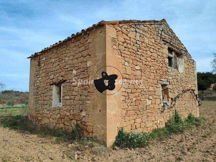 house in Valdeltormo, Teruel, Spain