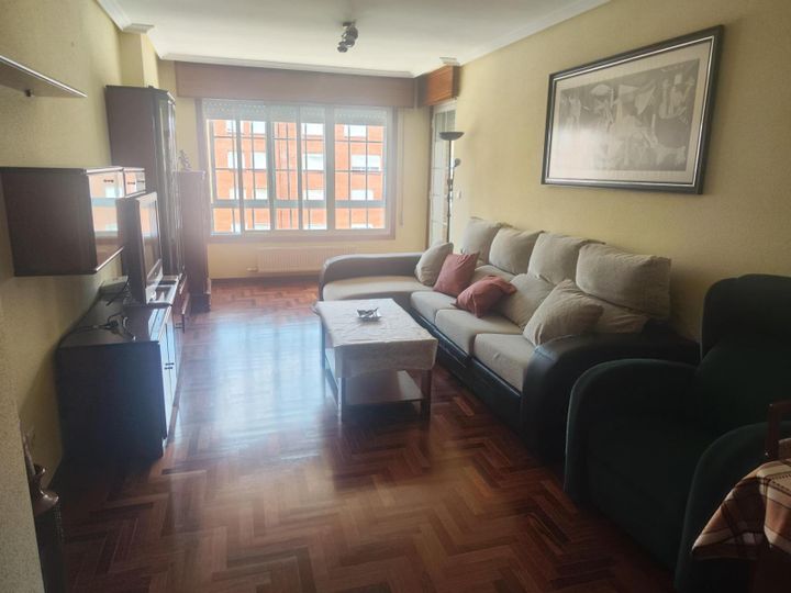 3 bedrooms apartment for rent in Leon, Spain