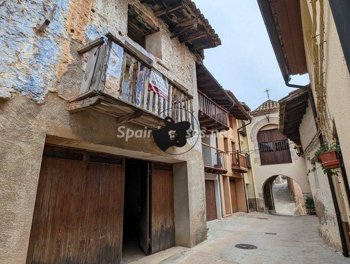 house in Penarroya de Tastavins, Teruel, Spain