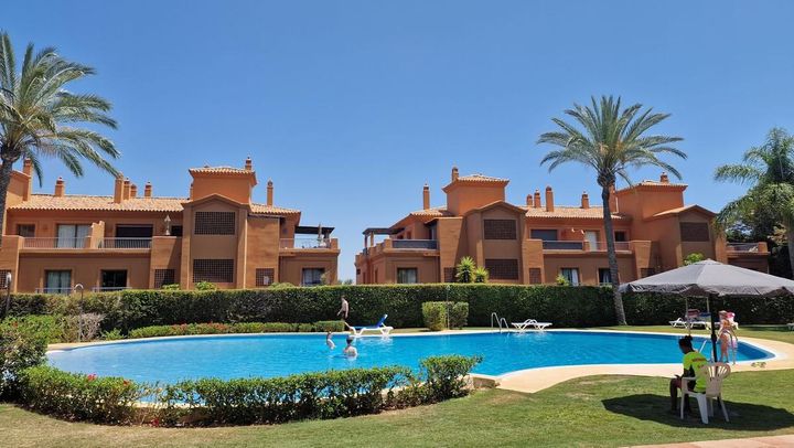 2 bedrooms apartment for rent in Estepona, Spain