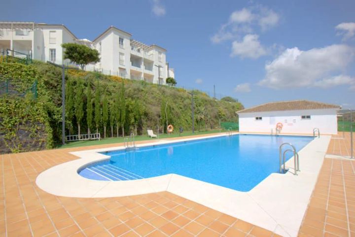 2 bedrooms house for sale in La Duquesa, Spain