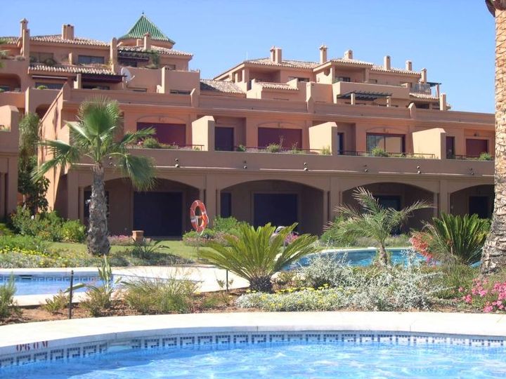 2 bedrooms house for sale in Estepona, Spain