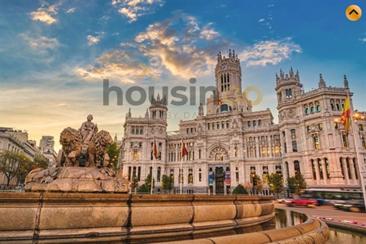 3 bedrooms apartment for sale in Madrid, Spain