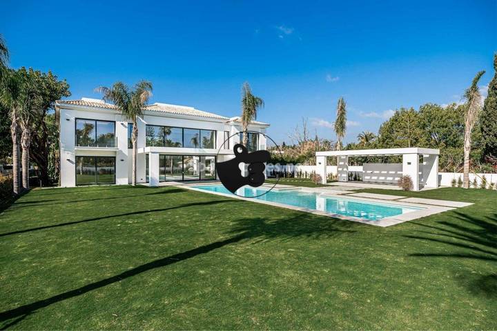 5 bedrooms house for sale in Estepona, Malaga, Spain