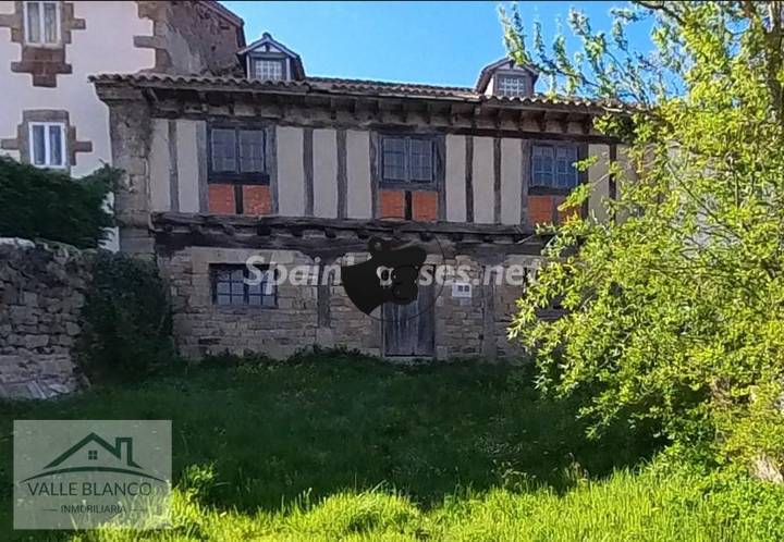 house in Campoo de Enmedio, Cantabria, Spain
