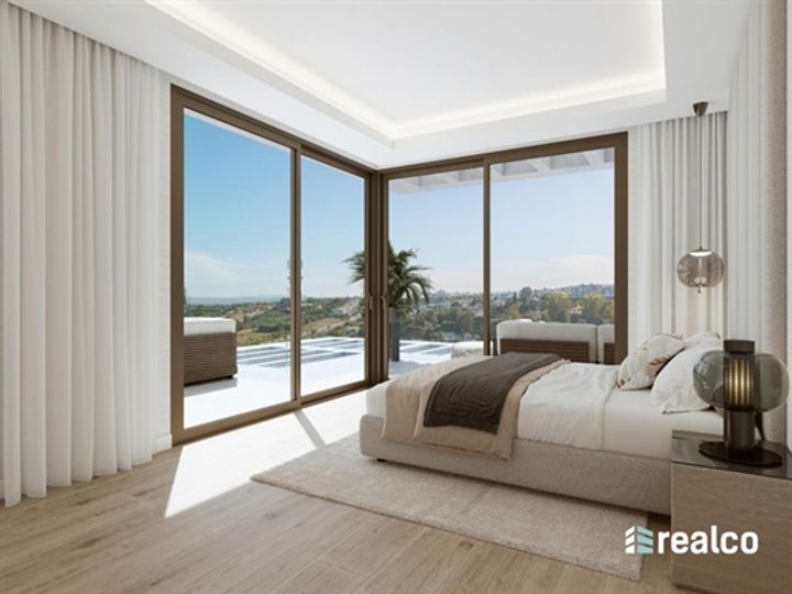 3 bedrooms apartment for sale in Estepona, Spain