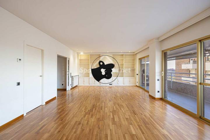 4 bedrooms apartment for sale in Barcelona, Barcelona, Spain