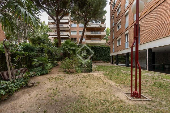 3 bedrooms apartment for rent in Barcelona, Spain