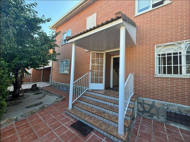 5 bedrooms house for sale in Madrid, Spain