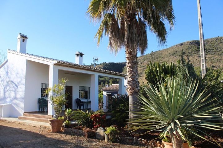 2 bedrooms house for rent in Pego, Spain