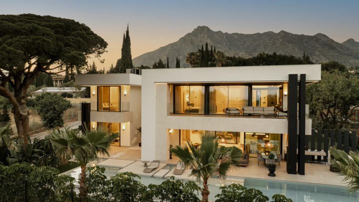 5 bedrooms house for sale in Marbella, Spain