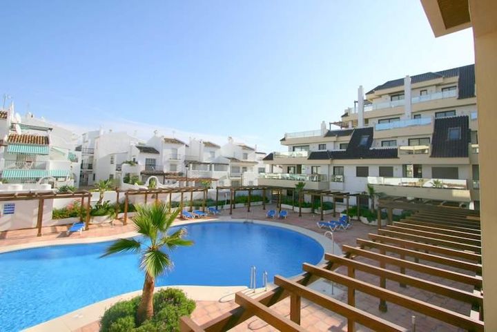 2 bedrooms apartment for sale in La Duquesa, Spain