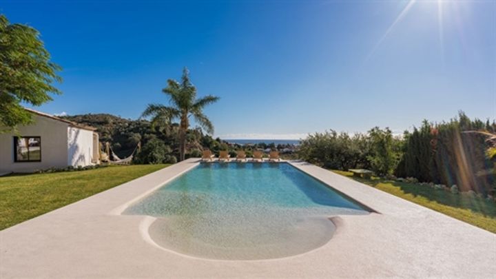 6 bedrooms house for sale in Estepona, Spain