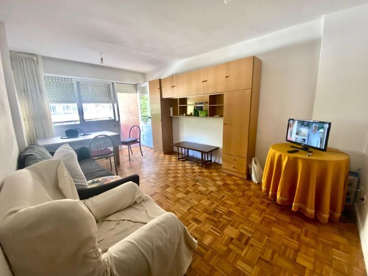 4 bedrooms apartment for rent in Vigo, Spain