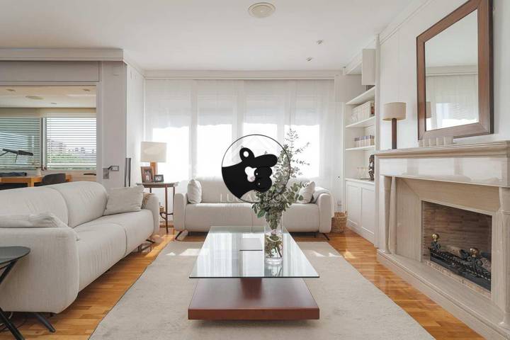 4 bedrooms apartment for sale in Barcelona, Barcelona, Spain